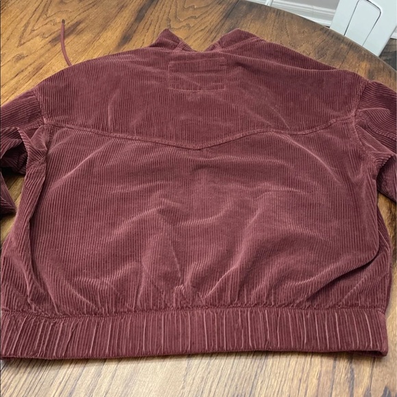 American Eagle 
Women’s Corduroy Zipper Hooded Jacket - Picture 5 of 5